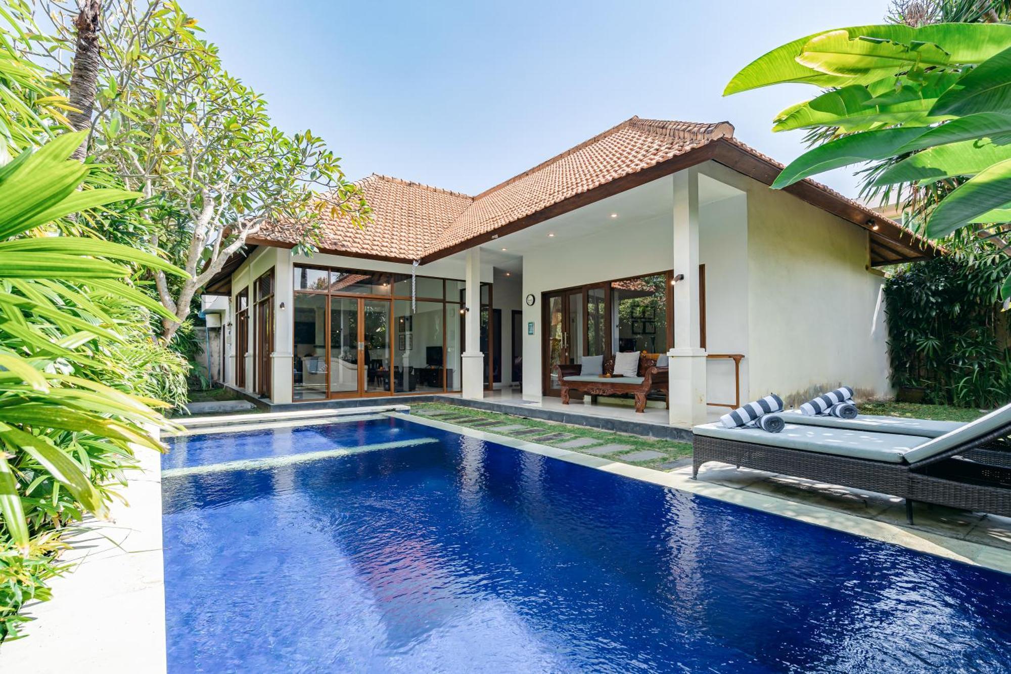 Mahayana Villa Batu Belig - Close To The Beach Canggu  Exterior photo